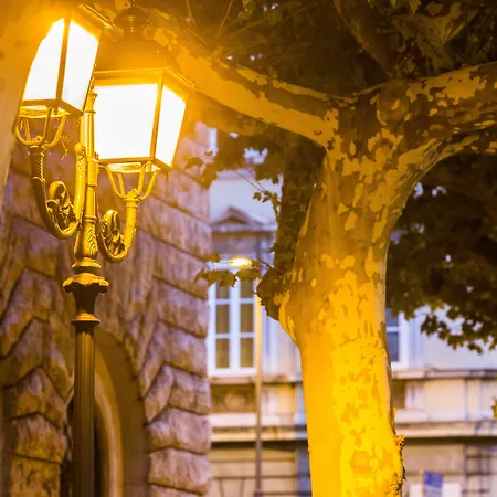 Boutique Carducci Gasthuis 4*